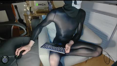 Snapshot of nyl0nnickb0y chatting on October 22, 8:11 pm Nyl0nnickb0y online show from October 22, 8:11 pm