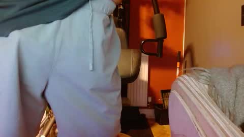 Oak online show from November 2, 9:19 pm