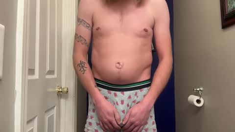 obedientblonde89 online show from December 15, 1:46 am