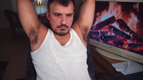 officeman7 online show from February 6, 6:13 pm