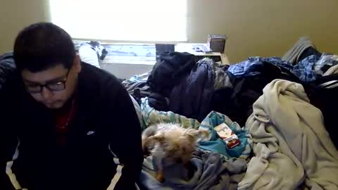 oscar flores online show from December 1, 1:47 pm