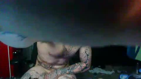 who dares  toss me some  tips lets have fun online show from November 3, 12:20 pm