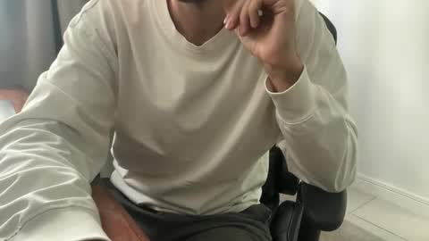 ohmymichael online show from April 13, 11:44 am