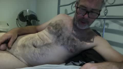 oiledcouple1 online show from October 26, 10:17 am