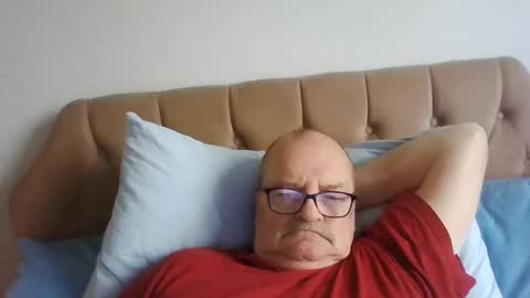 old_fkr online show from December 23, 10:32 am