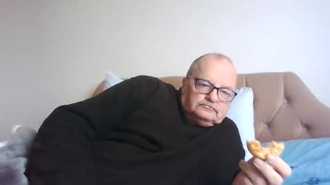 old_fkr online show from January 5, 11:04 am