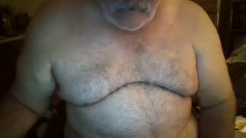 Snapshot of oldcockforyngladies chatting on October 25, 9:33 am oldcockforyngladies online show from October 25, 9:33 am