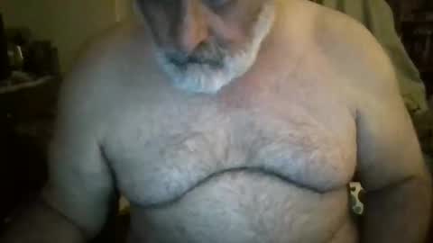 Snapshot of oldcockforyngladies chatting on December 20, 11:00 am oldcockforyngladies online show from December 20, 11:00 am