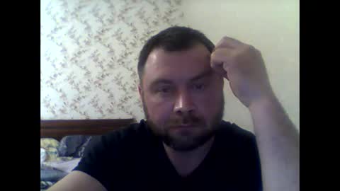 Snapshot of olegvvvvv chatting on February 23, 12:15 am olegvvvvv online show from February 23, 12:15 am