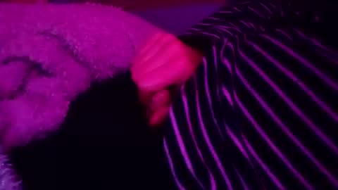 oliveoil67 online show from February 15, 4:36 am