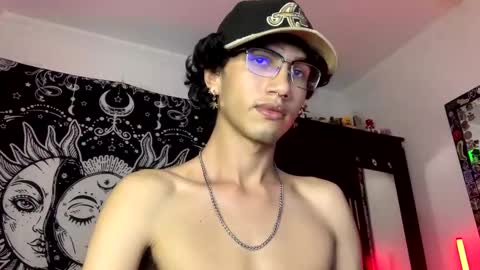 Oliver fast online show from November 19, 6:35 am