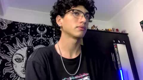 Oliver fast online show from October 16, 4:15 pm