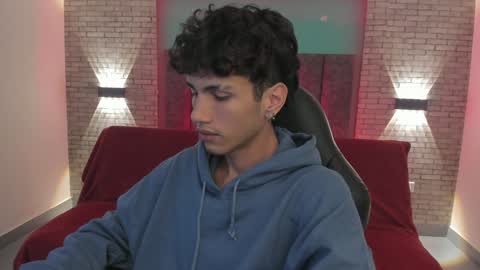 Oliver fast online show from December 13, 5:05 am