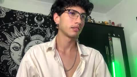 Oliver fast online show from October 14, 7:48 am