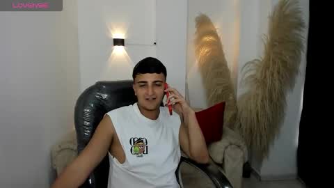 OLIVER online show from February 19, 9:00 pm