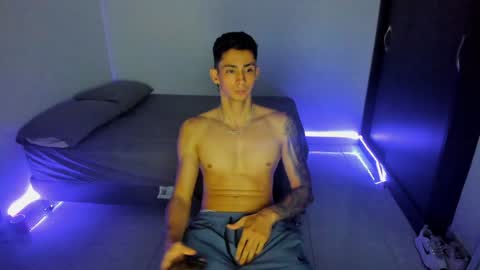 Oliver bennet online show from January 24, 1:35 am