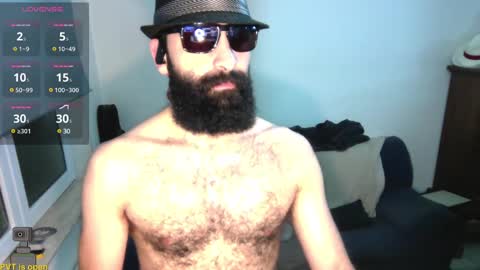 Snapshot of ona_nisme chatting on December 7, 5:48 am ona nisme online show from December 7, 5:48 am