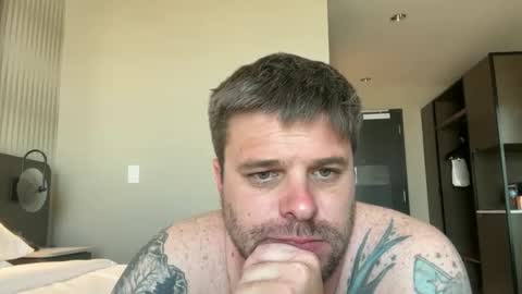 onceaweekview online show from September 10, 9:46 pm