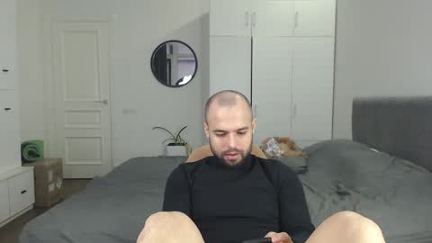 onebestlover online show from January 26, 10:12 am