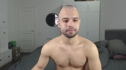 onebestlover online show from January 7, 8:48 am