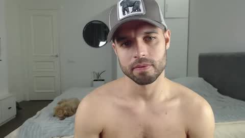 onebestlover online show from March 9, 7:59 pm