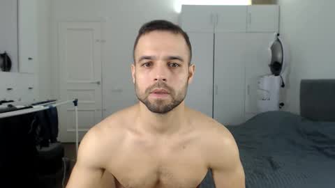 onebestlover online show from February 17, 9:30 am