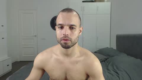 onebestlover online show from February 23, 10:34 am