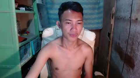 Wyn Will serve you and be your slave online show from December 27, 9:28 am