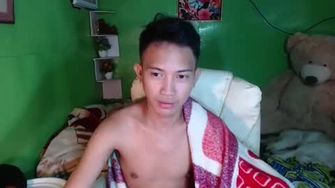 Wyn Will serve you and be your slave online show from December 7, 4:25 pm