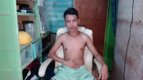 Wyn Will serve you and be your slave online show from December 29, 6:45 am