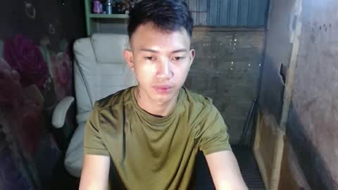 Wyn Will serve you and be your slave online show from January 12, 5:45 am