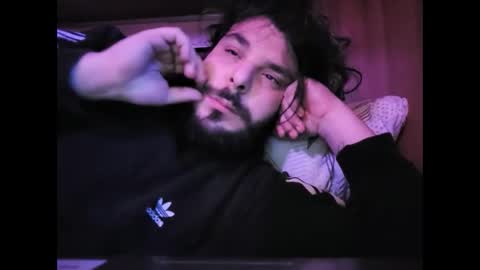 Snapshot of onecrew1 chatting on December 9, 11:20 pm onecrew1 online show from December 9, 11:20 pm