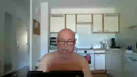 Onemoretimebis online show from June 13, 9:18 am