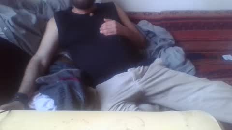 ontheedge83 online show from January 19, 11:45 am