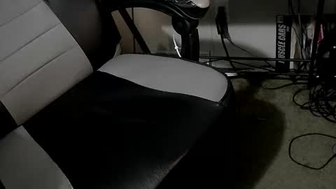 orgasmgiver9090 online show from March 24, 9:08 pm