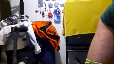 orlandovilla48 online show from December 17, 9:32 pm