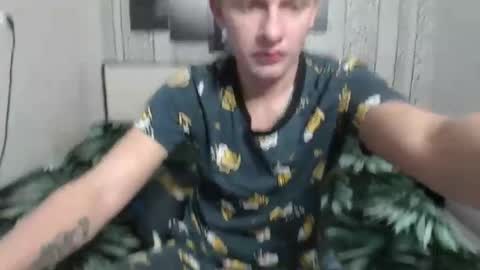 Snapshot of oscar_bell chatting on October 26, 8:22 pm Oscar online show from October 26, 8:22 pm