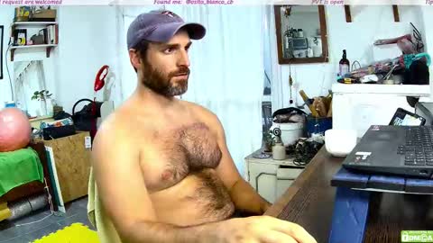 Osito Blanco online show from February 5, 11:01 pm