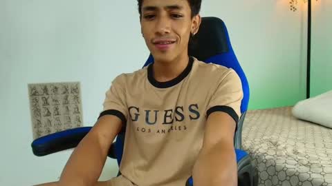 ostin 18hot online show from December 5, 4:30 am