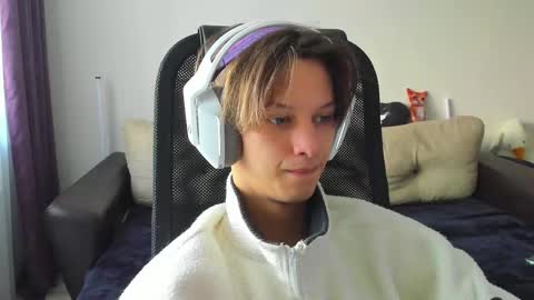 Ostin online show from October 3, 8:19 am