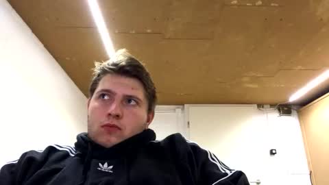 outflayd online show from January 5, 6:00 pm