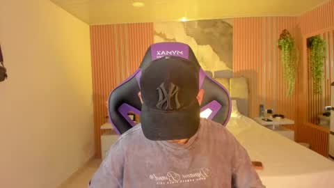 Owen Drak online show from May 2, 4:48 am