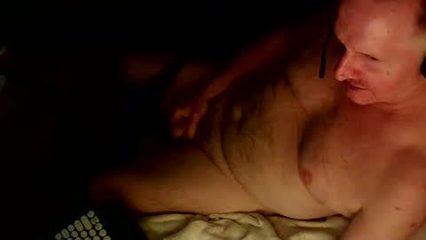 pale001zan online show from May 14, 9:18 am