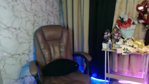 HENRY online show from March 12, 6:37 pm