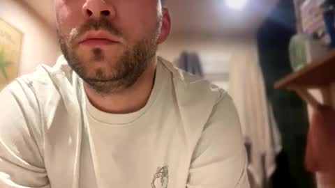 passifhot3 online show from February 11, 8:14 pm