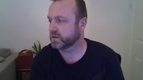 Snapshot of paul_boro chatting on March 6, 9:09 pm paul_boro online show from March 6, 9:09 pm