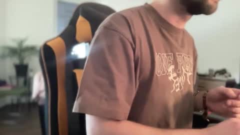 love bush online show from October 31, 8:18 am