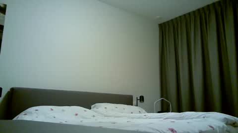 Paul online show from April 3, 5:43 pm