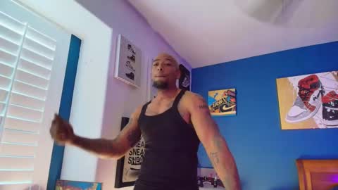 Snapshot of pcuddy3 chatting on September 21, 8:09 pm Phenomenal online show from September 21, 8:09 pm