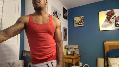 Snapshot of pcuddy3 chatting on September 28, 4:54 am Phenomenal online show from September 28, 4:54 am